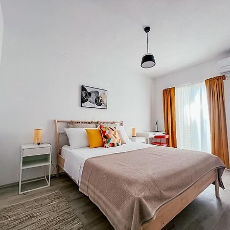 Apartments Happy Sukošan Eksteriør billede