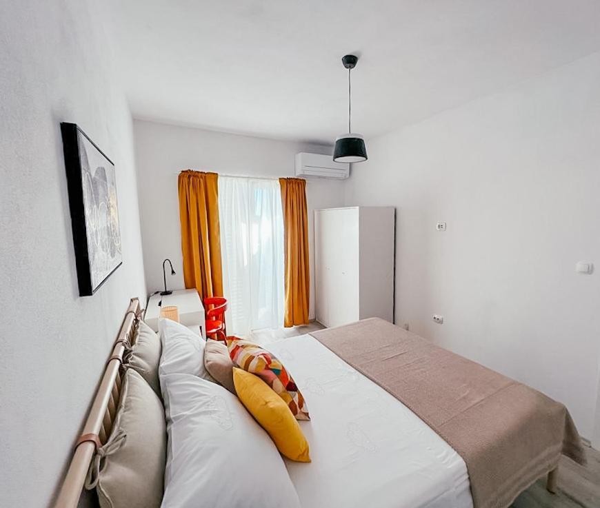 Apartments Happy Sukošan Eksteriør billede